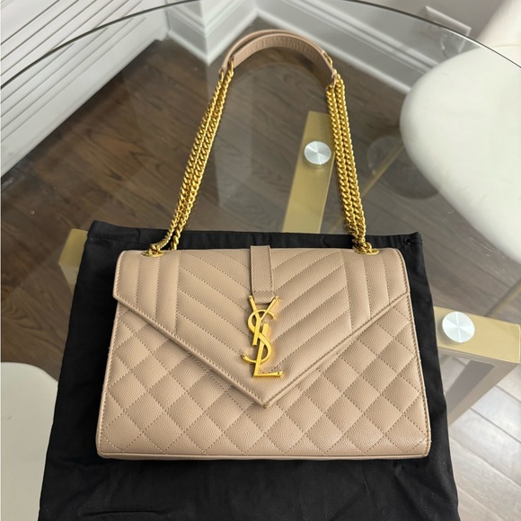 SAINT LAURENT ENVELOPE MEDIUM IN QUILTED GRAIN DE POUDRE EMBOSSED LEATHER - Picture 3 of 7